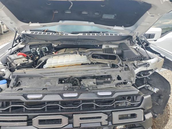 2025 FORD F150