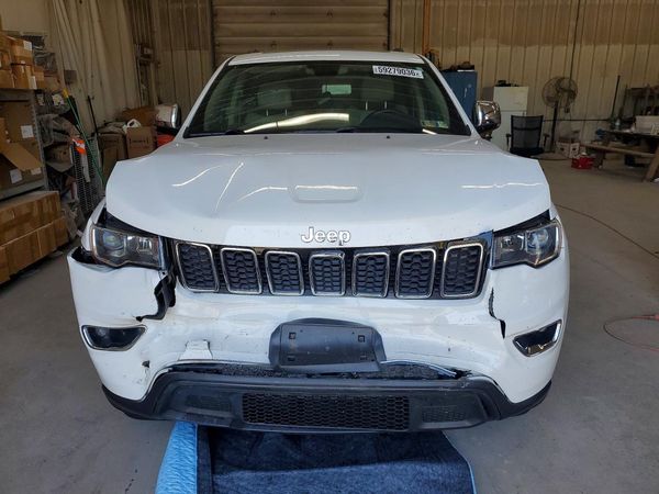 2017 JEEP GRAND CHEROKEE LIMITED 4X4
