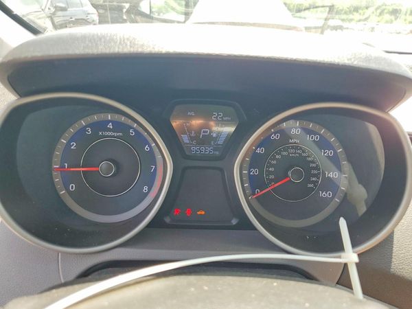 2014 HYUNDAI ELANTRA