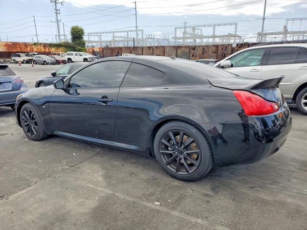 2015 INFINITI Q60 COUPE