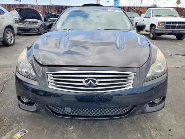 2015 INFINITI Q60 COUPE