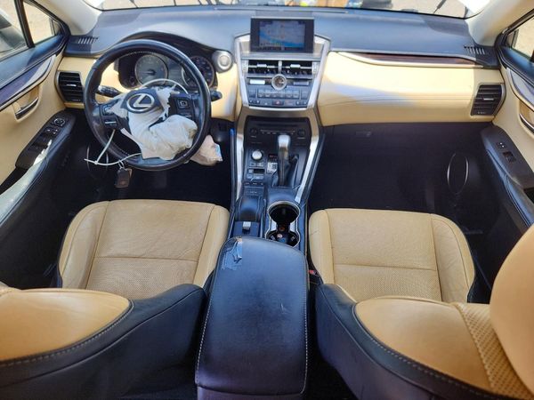2015 LEXUS NX 200t Luxury