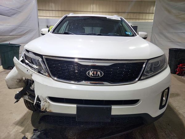 2014 KIA SORENTO Base/ LX
