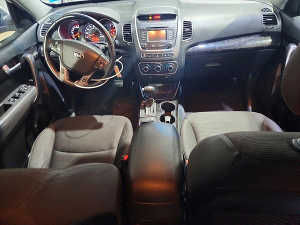 2014 KIA SORENTO Base/ LX