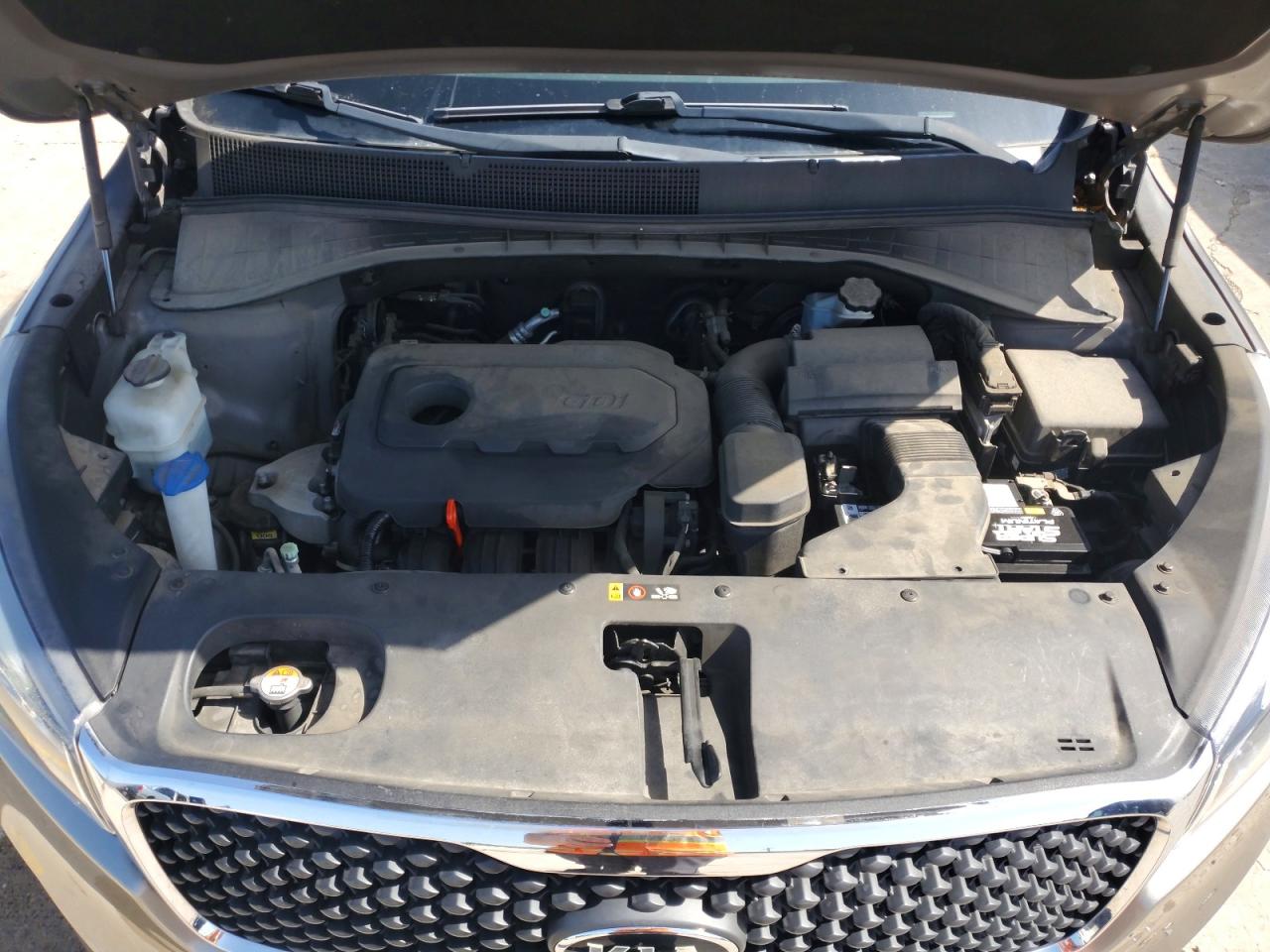 2016 KIA SORENTO L / LX