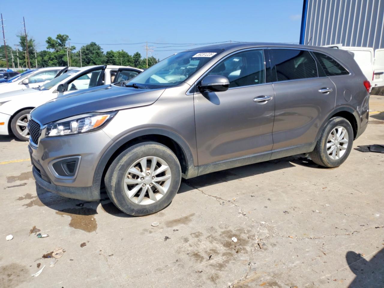 2016 KIA SORENTO L / LX