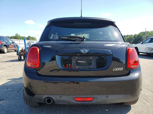 2019 MINI COOPER