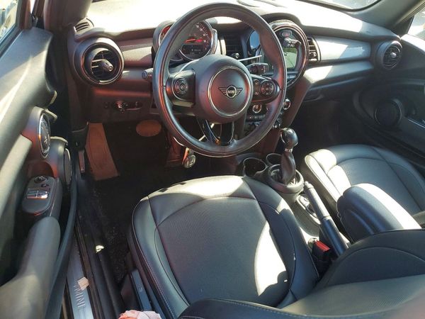 2019 MINI COOPER