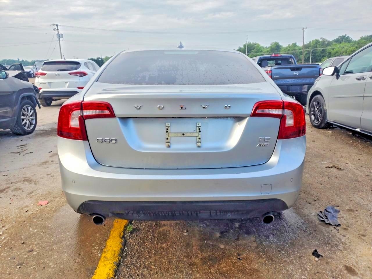 2012 VOLVO S60