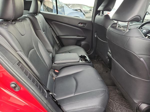 2017 TOYOTA PRIUS Three/Four/Four Adv