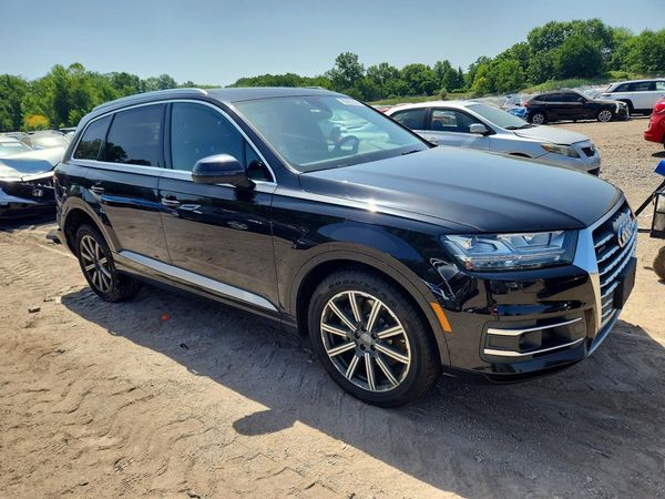 2017 AUDI Q7 quattro Prestige