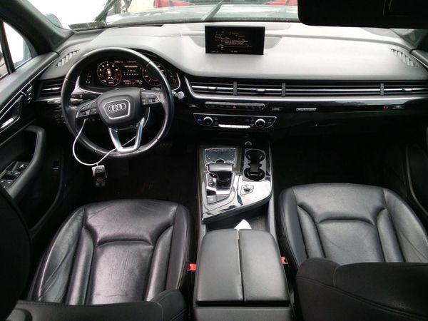 2017 AUDI Q7 quattro Prestige