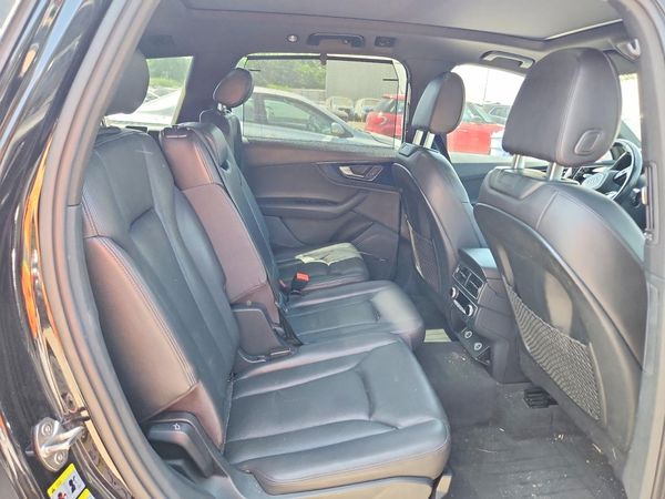 2017 AUDI Q7 quattro Prestige