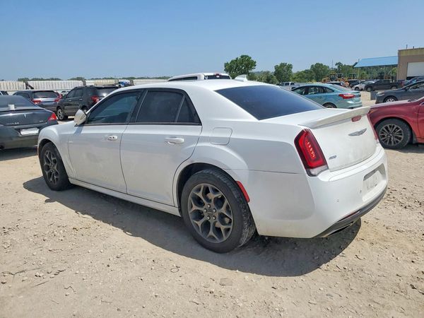 2018 CHRYSLER 300
