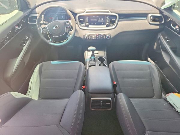 2019 KIA SORENTO L, LX, S