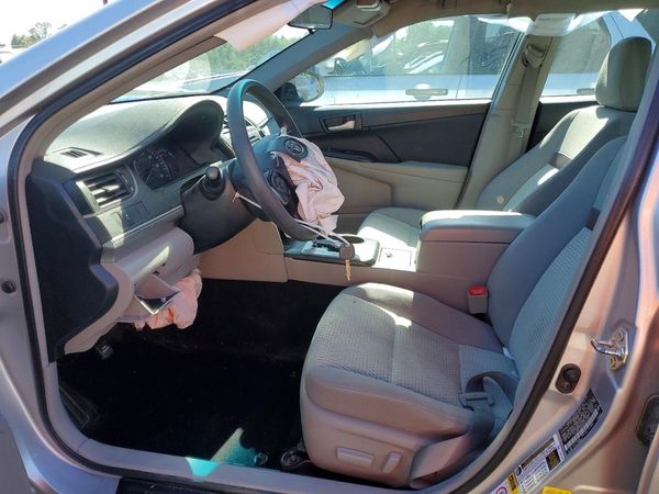 2014 TOYOTA CAMRY