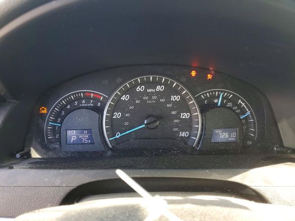 2014 TOYOTA CAMRY