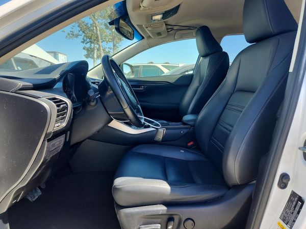 2016 LEXUS NX 200T FWD 200t Luxury
