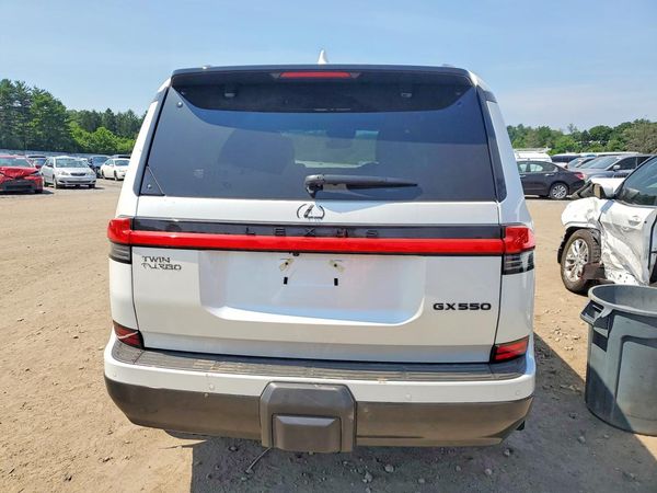 2025 LEXUS GX 550