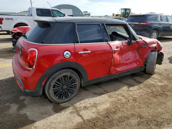 2022 MINI COOPER
