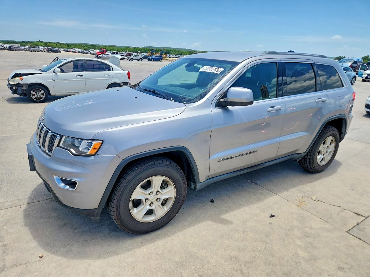 2017 JEEP GRAND CHEROKEE LAREDO 4X2