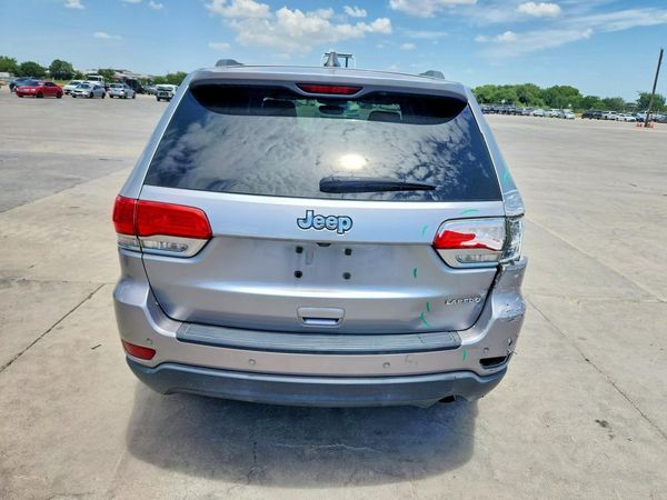 2017 JEEP GRAND CHEROKEE LAREDO 4X2