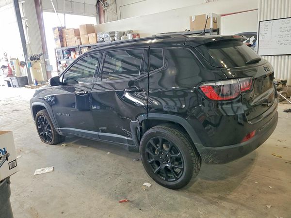 2022 JEEP COMPASS