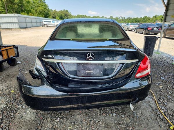 2015 MERCEDES-BENZ C Base