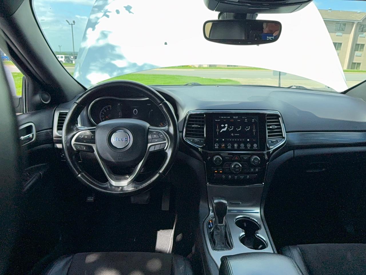 2020 JEEP GRAND CHEROKEE LAREDO 4X4
