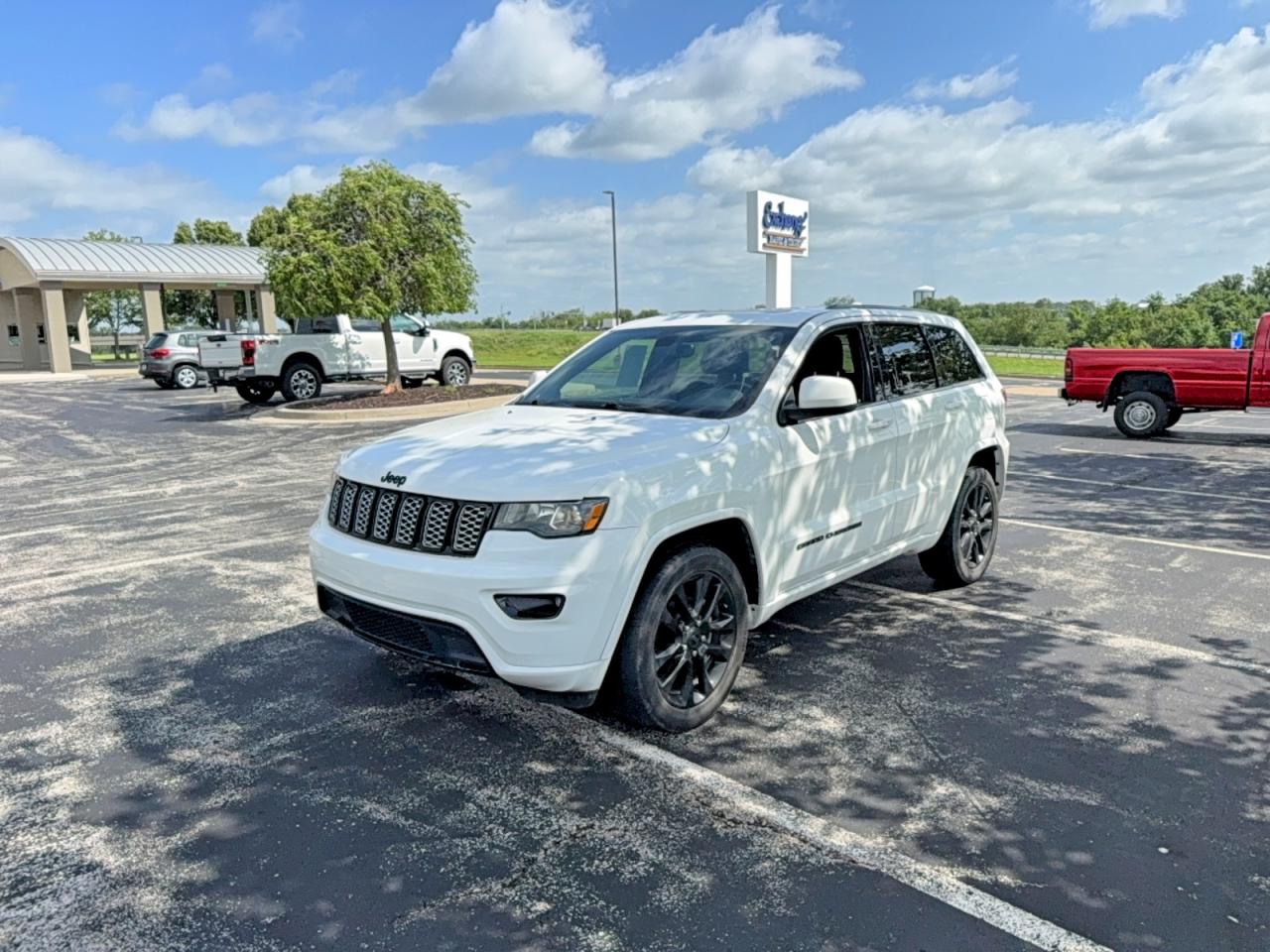 2020 JEEP GRAND CHEROKEE LAREDO 4X4