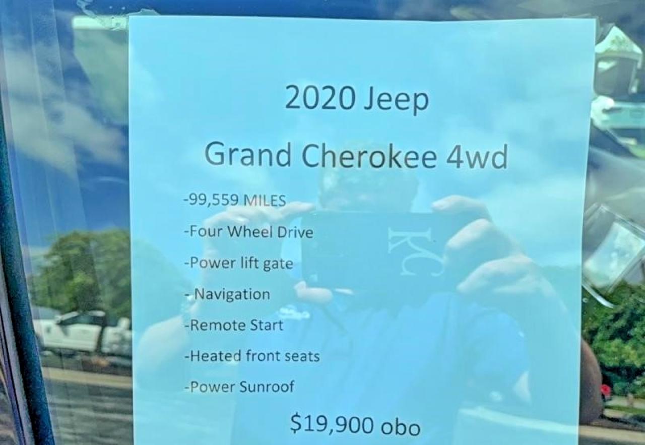 2020 JEEP GRAND CHEROKEE LAREDO 4X4