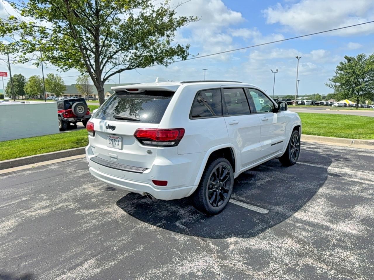2020 JEEP GRAND CHEROKEE LAREDO 4X4