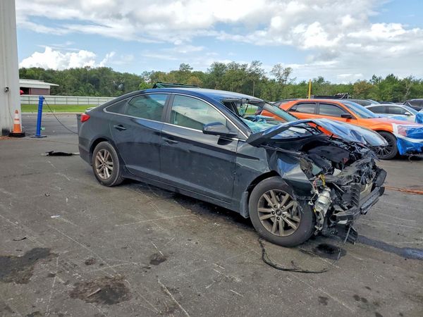 2017 HYUNDAI SONATA SE, Eco — Passenger 3/4
