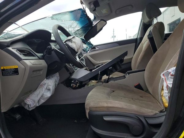 2017 HYUNDAI SONATA SE, Eco — DENT