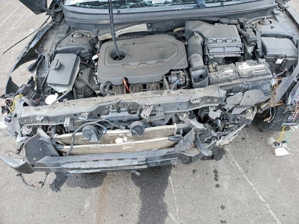 2017 HYUNDAI SONATA SE, Eco — Engine bay