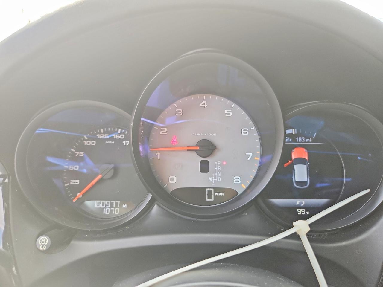 2015 PORSCHE MACAN