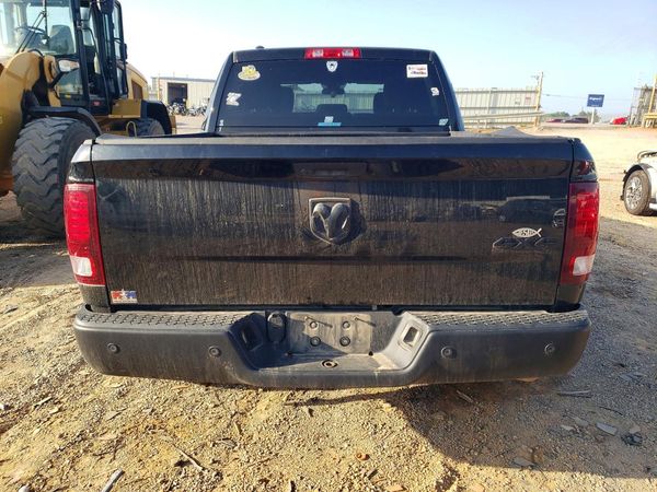 2024 RAM 1500 SLT / Warlock