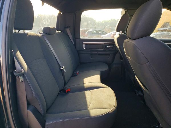 2024 RAM 1500 SLT / Warlock