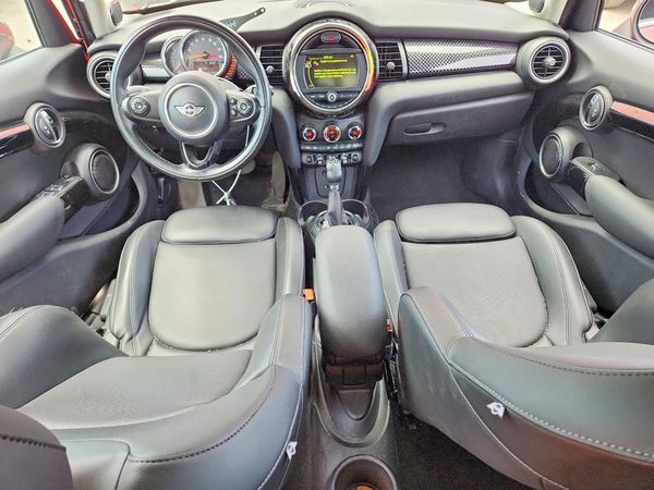 2015 MINI COOPER