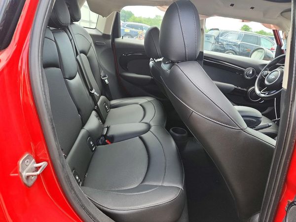 2015 MINI COOPER