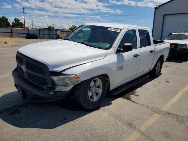 2015 RAM 1500 ST