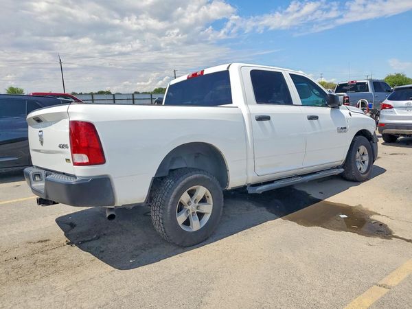 2015 RAM 1500 ST