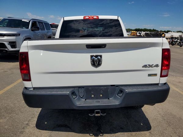 2015 RAM 1500 ST