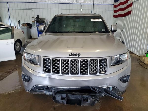 2015 JEEP GRAND CHEROKEE LAREDO 4X4