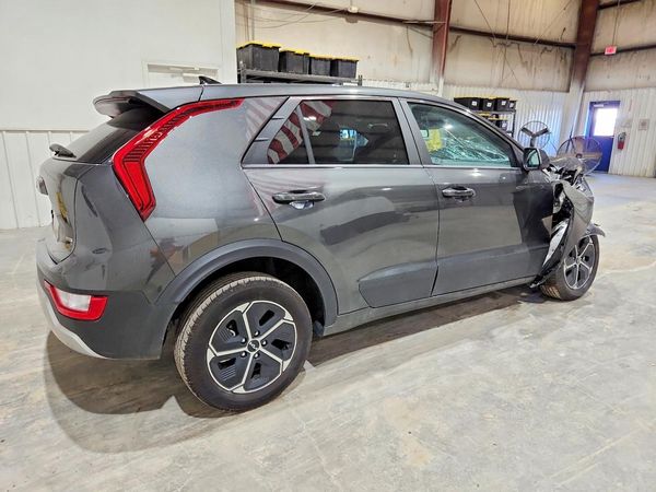 2026 KIA NIRO LX
