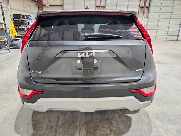 2026 KIA NIRO LX
