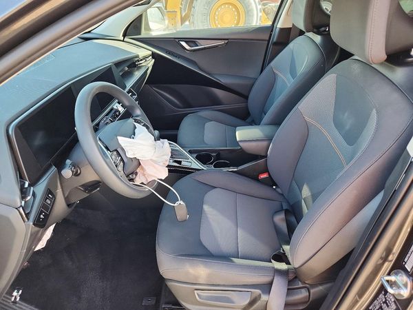 2026 KIA NIRO LX
