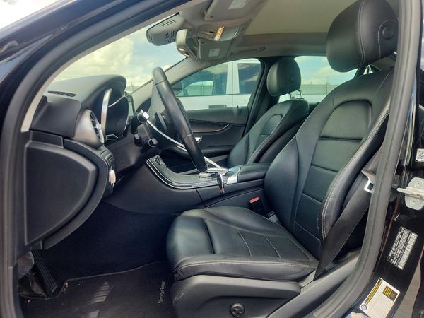 2016 MERCEDES-BENZ C C300