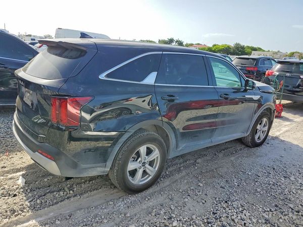2025 KIA SORENTO