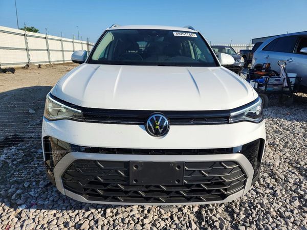 2025 VOLKSWAGEN TAOS 4Motion SE
